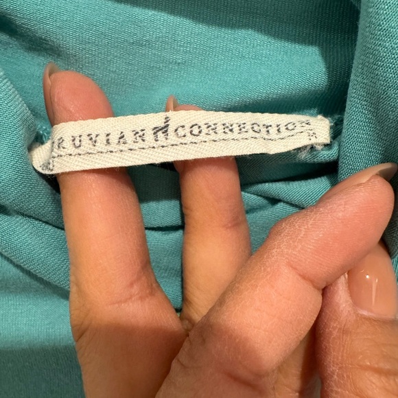 Peruvian Connection Extreme T-Neck | 96% Pima Cotton | light green - Picture 4 of 8